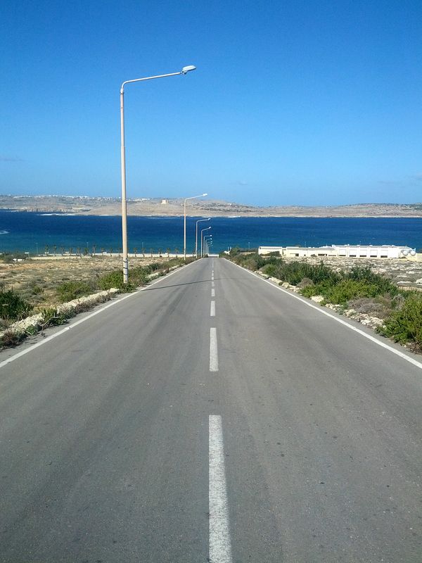 Reverse osmosis desalination plant