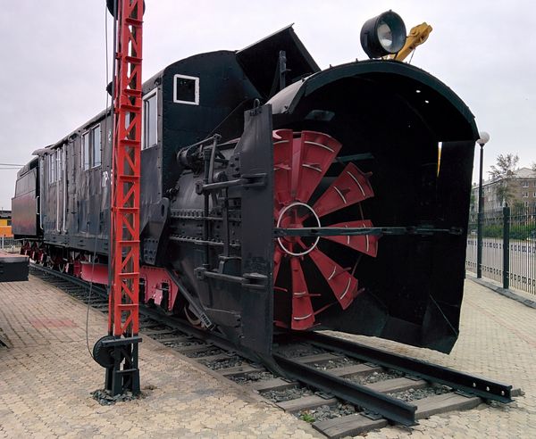 Steam powered rotary snowplow. Japan, 1936. Used until 1995.